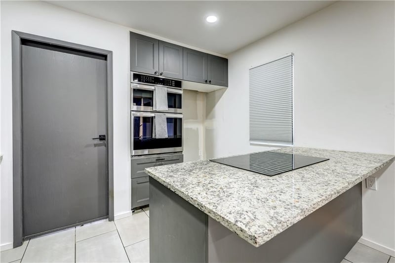 8588 W 108th Pl, Overland Park, KS 66210