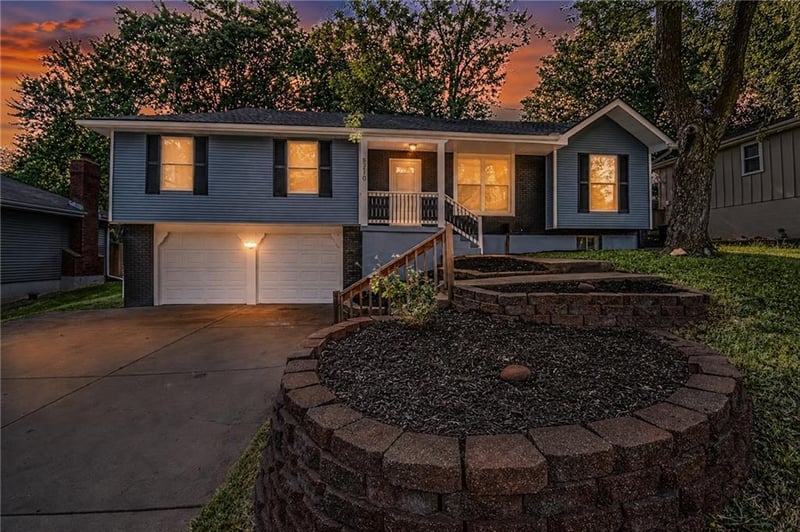 5210 S Mccoy St, Independence, MO 64055