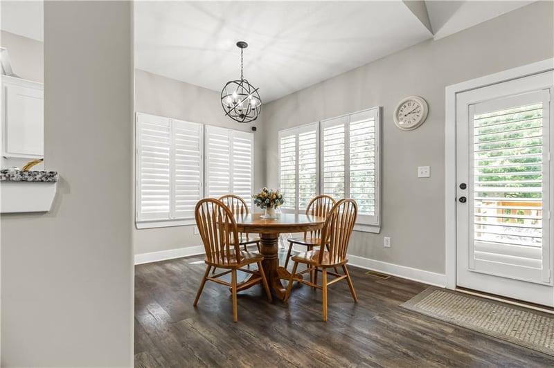 7 SE 230 Rd, Warrensburg, MO 64093