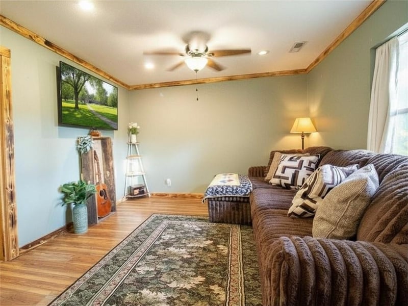25438 Poplar Dr, Barnett, MO 65011