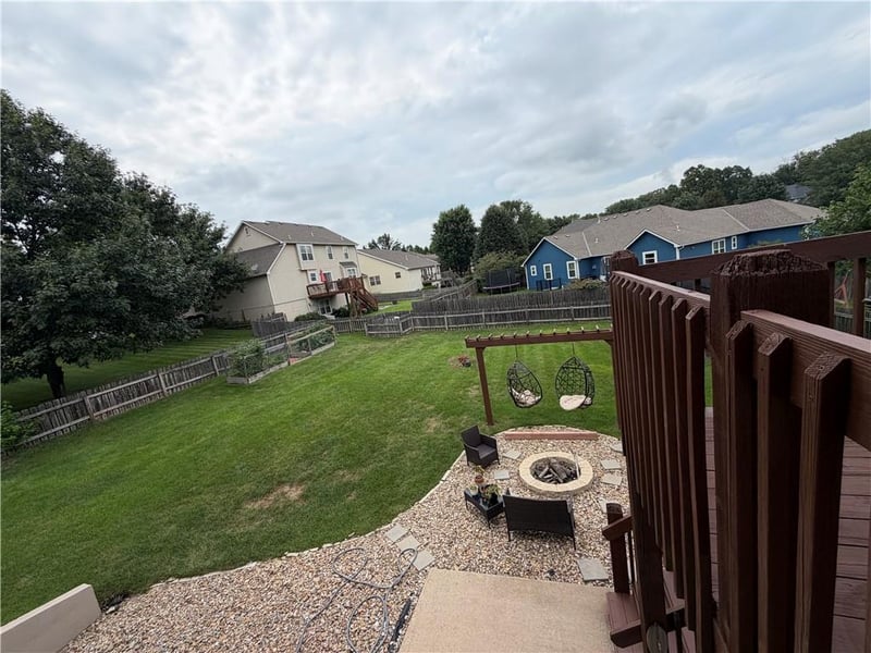 3214 Nottingham Ct, Lawrence, KS 66049