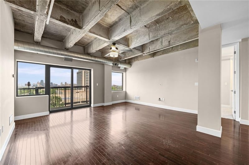 2940 Baltimore Ave #1303, Kansas City, MO 64108