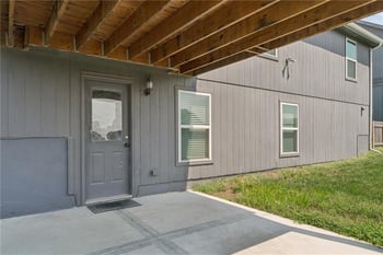 6011 NE 119th Ter, Kansas City, MO 64156