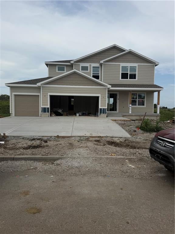 830 Reed Dr, Raymore, MO 64083