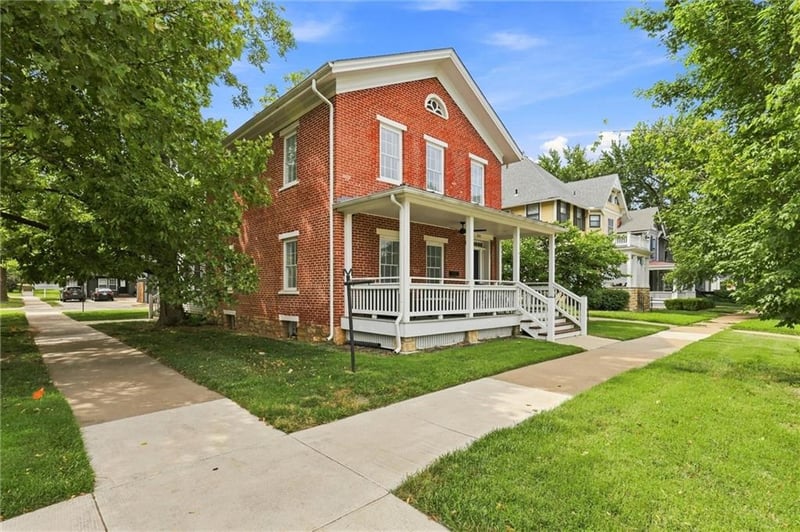 945-945 12 Kentucky St, Lawrence, KS 66044