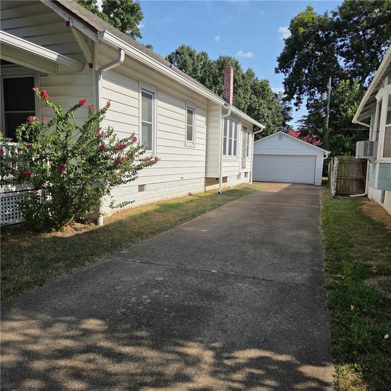 2612 Broadway Ave, Parsons, KS 67357