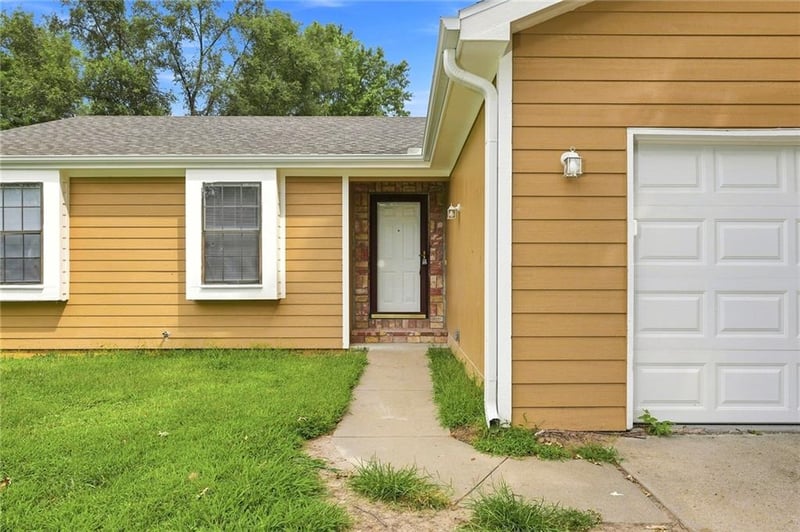 839 Elm St, Lawrence, KS 66044