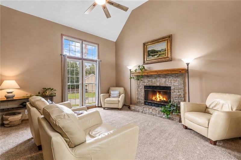 12110 S Acuff Ln, Olathe, KS 66062
