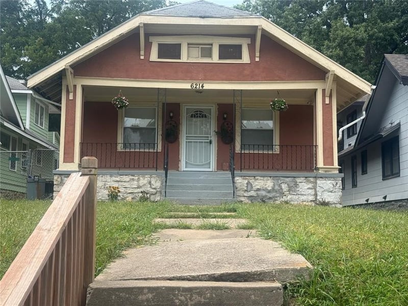 6214 Swope Pw, Kansas City, MO 64130