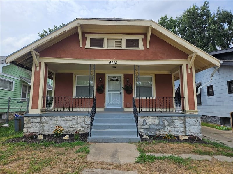 6214 Swope Pw, Kansas City, MO 64130