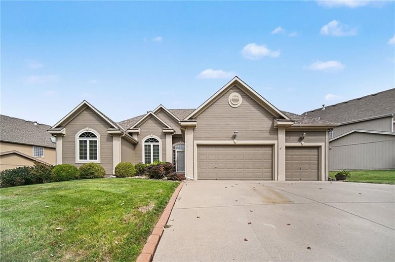 3120 NE 90th Ter, Kansas City, MO 64156