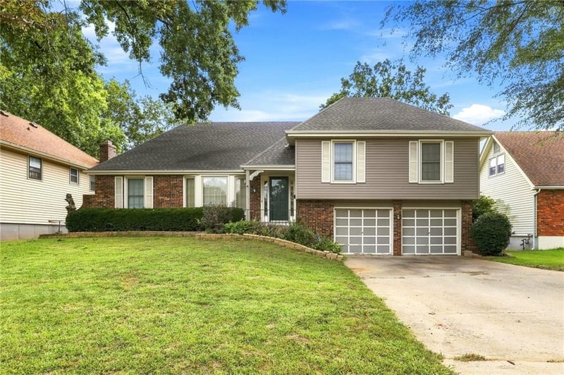11017 Jackson Ave, Kansas City, MO 64137