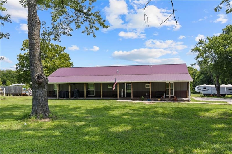 395 NW 1101 Rd, Centerview, MO 64019