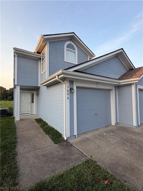 5696 NW Plantation Ln #174 A, Lee's Summit, MO 64064
