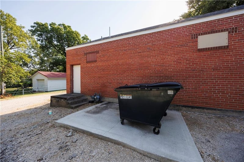 421 Washington St, Fredonia, KS 66736