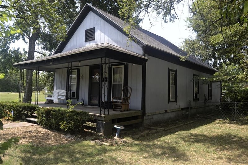 622 S Jefferson Ave, Iola, KS 66749