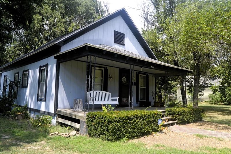 622 S Jefferson Ave, Iola, KS 66749