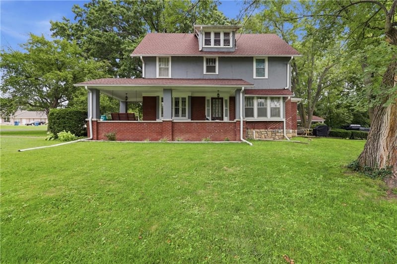200 E Main St, Odessa, MO 64076