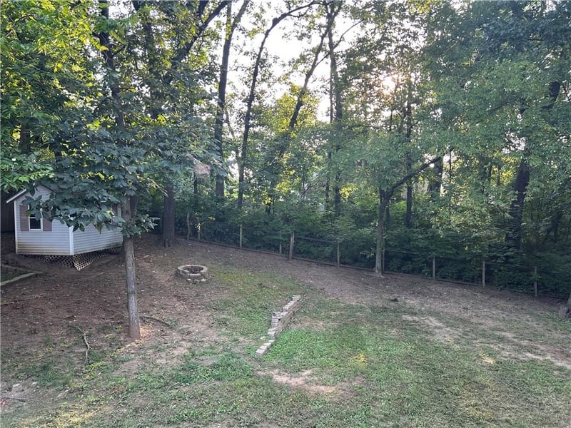 1407 Woodlawn Dr, Warrensburg, MO 64093