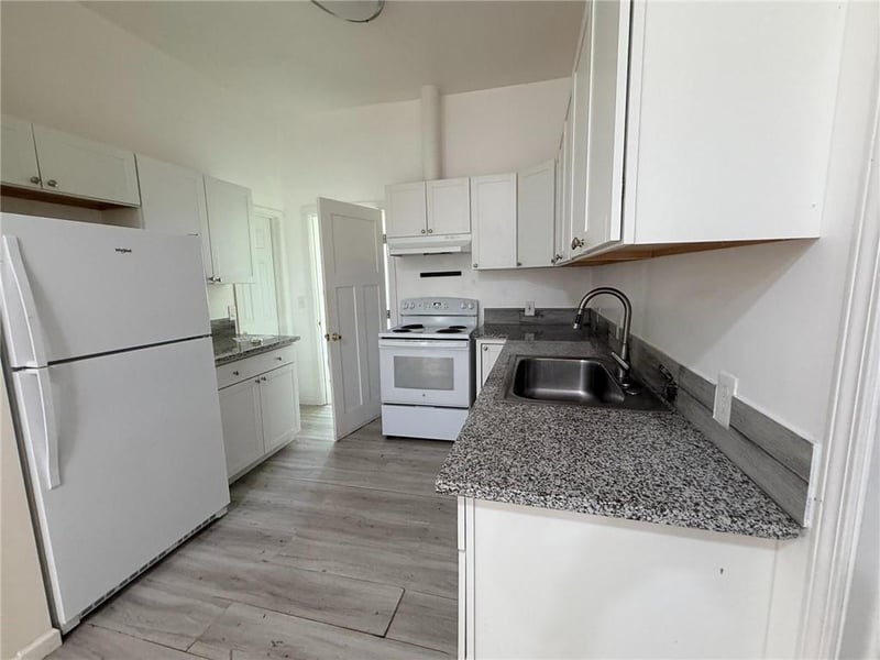 1418 6th Ave, Leavenworth, KS 66048