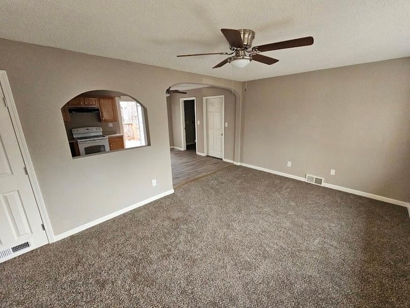 11309 Manchester Ave, Kansas City, MO 64134