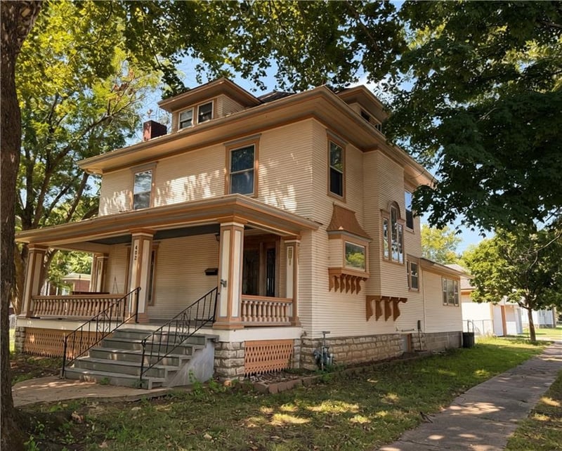 402 S Main St, Fort Scott, KS 66701