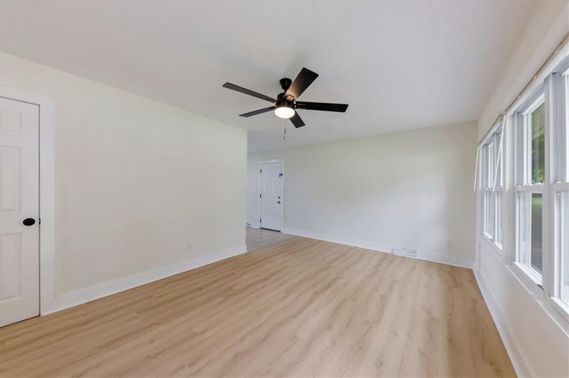 6903 E 114th Ter, Kansas City, MO 64134