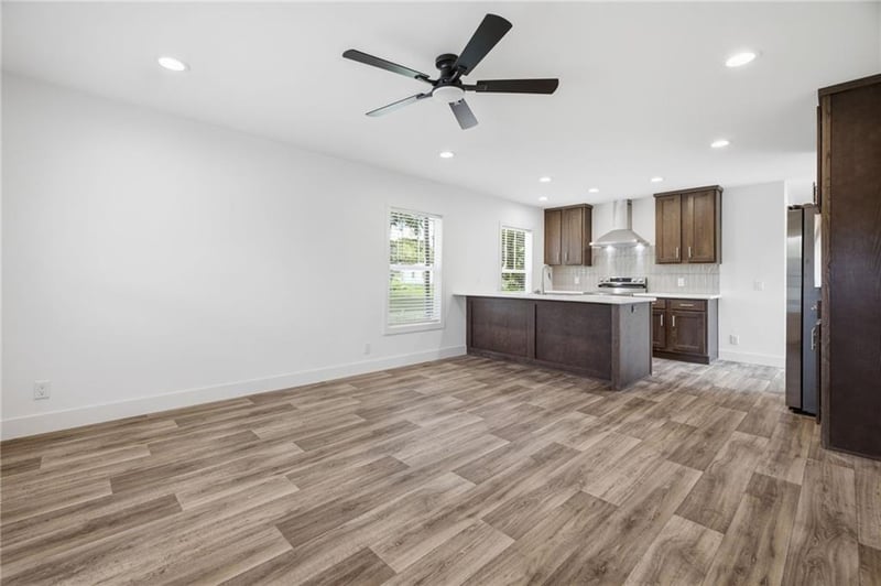 7908 Pleasant Valley Rd, Pleasant Valley, MO 64068
