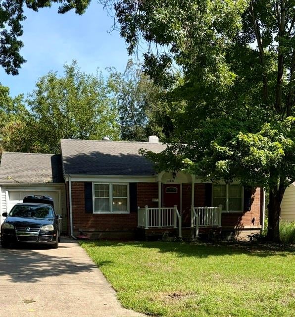 114 W Pocahontas Ln, Kansas City, MO 64114