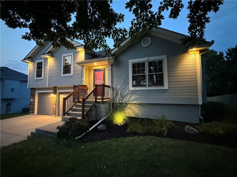 7224 E 163rd Ter, Belton, MO 64012