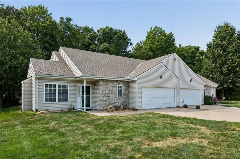 8356 Stewart Pl, Kansas City, KS 66109