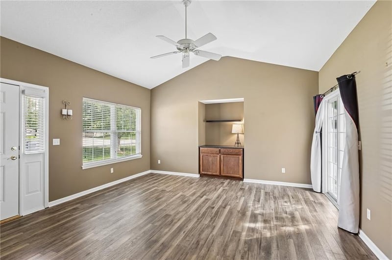 8356 Stewart Pl, Kansas City, KS 66109