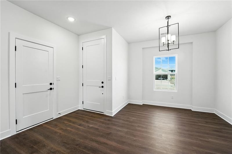 19467 W 206 Ter, Spring Hill, KS 66083