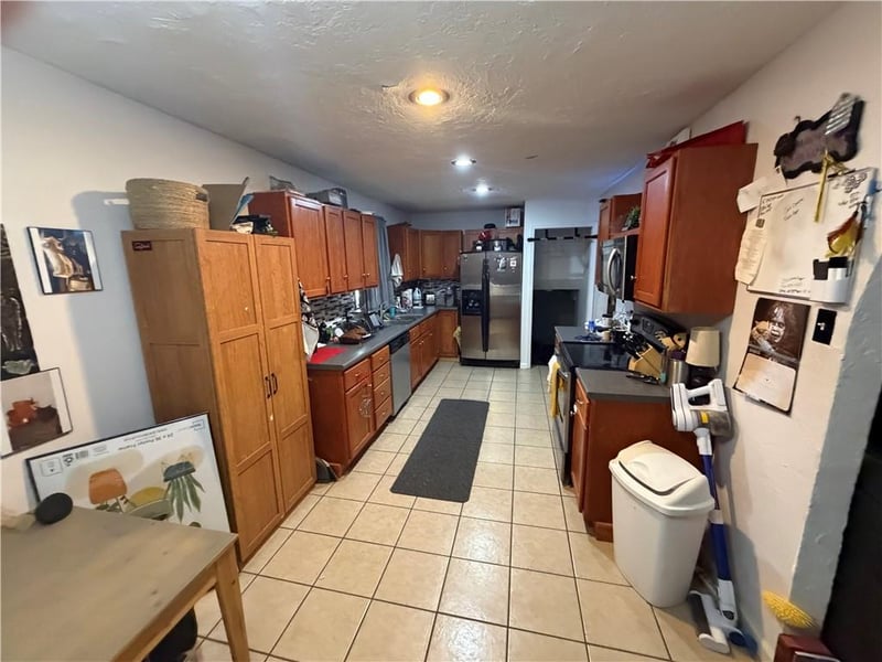8200 E 133rd Ter, Grandview, MO 64030