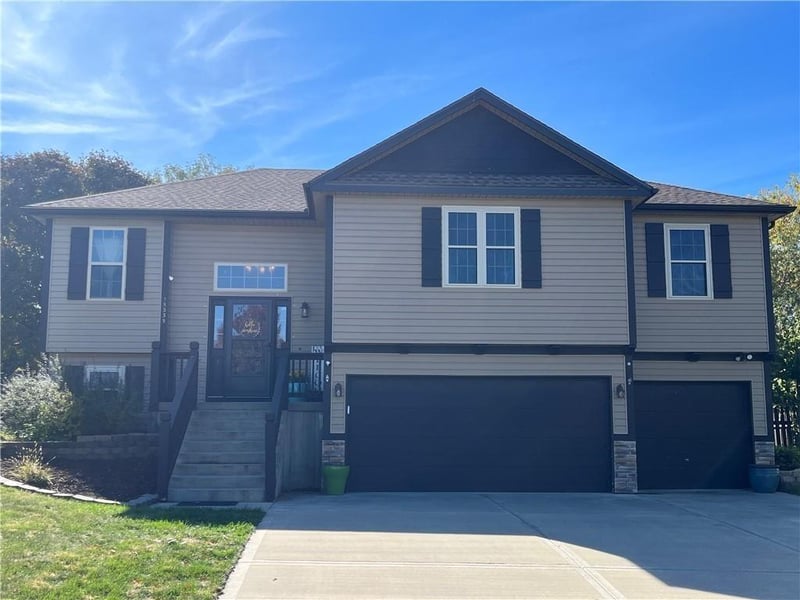 15335 NW 131st St, Platte City, MO 64079