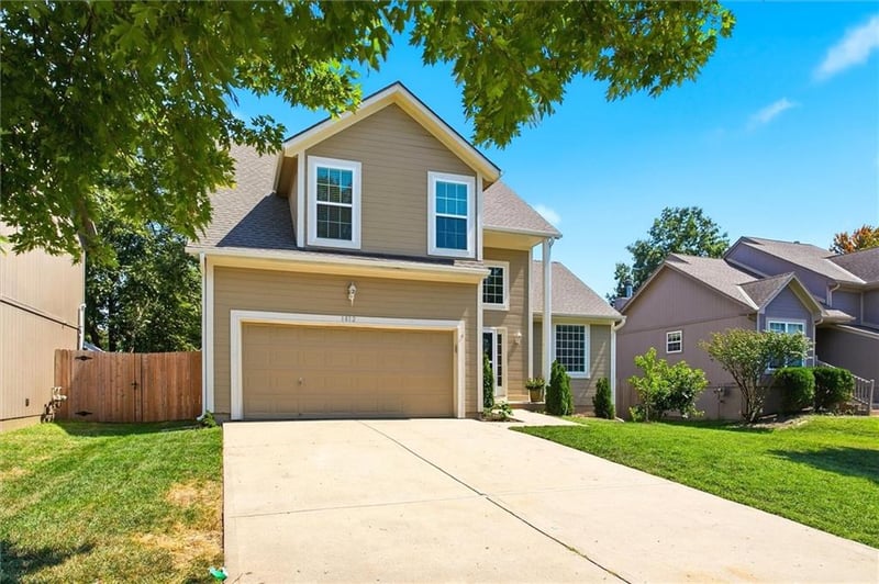 1012 N Clinton St, Olathe, KS 66061