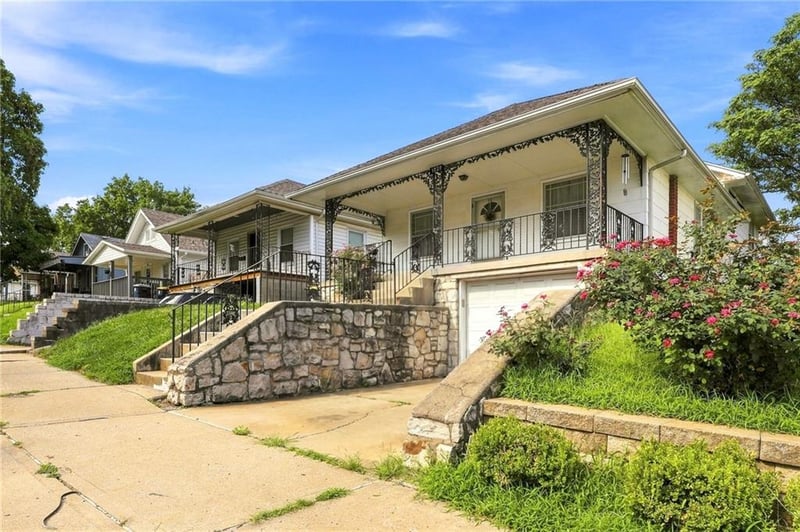 1222 Hardesty Ave, Kansas City, MO 64127