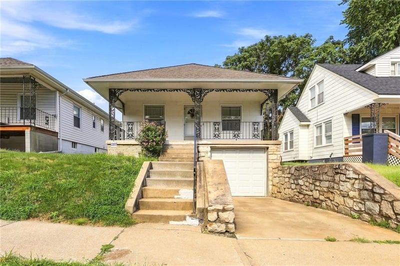 1222 Hardesty Ave, Kansas City, MO 64127