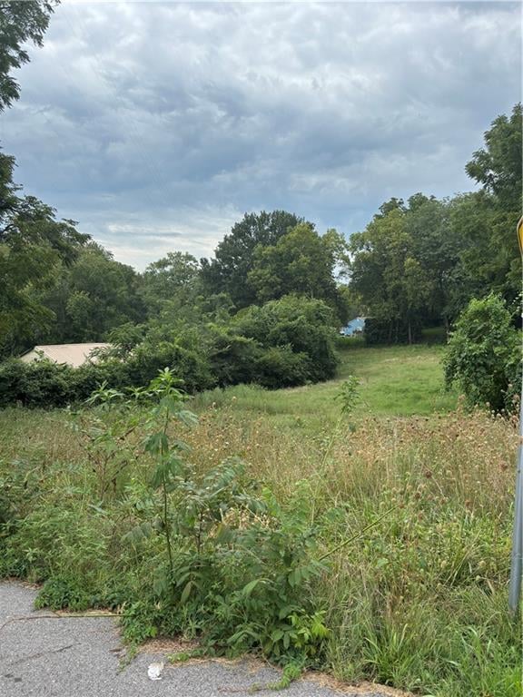 9310 E 18th St S, Independence, MO 64052