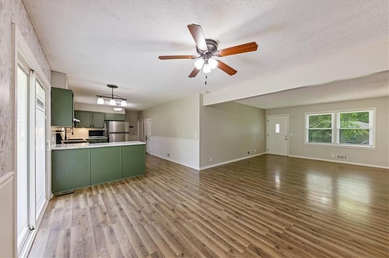 804 N Ute St, Independence, MO 64056