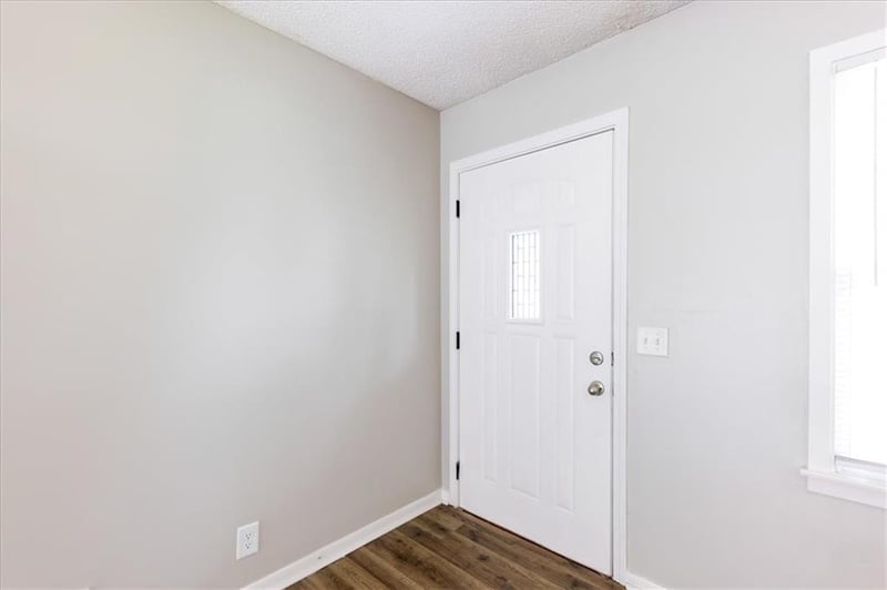 804 N Ute St, Independence, MO 64056
