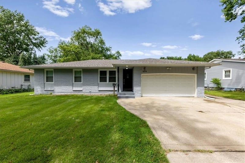 804 N Ute St, Independence, MO 64056
