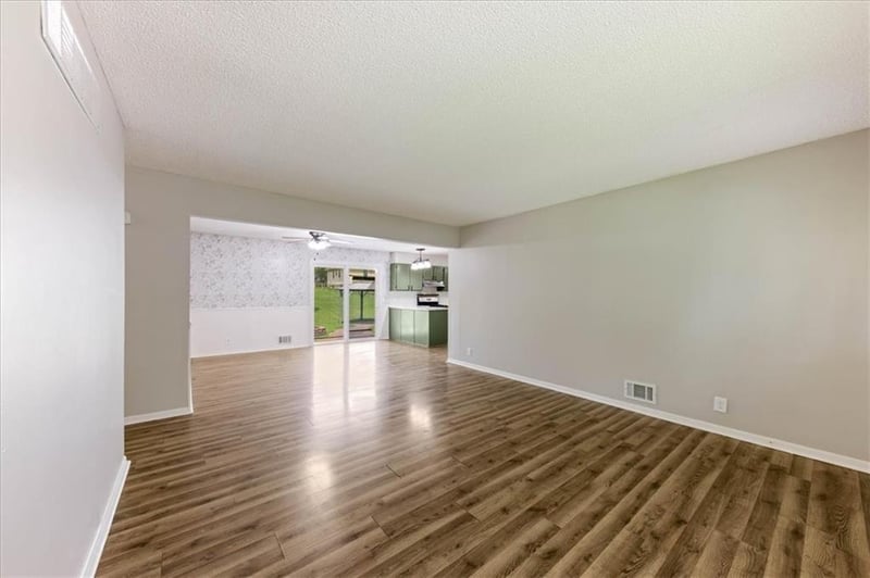 804 N Ute St, Independence, MO 64056