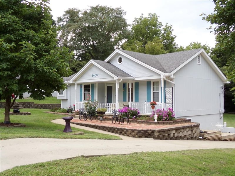 2400 Spring Garden St, Leavenworth, KS 66048