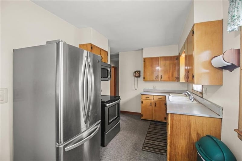 517 E Angus St, Independence, MO 64055