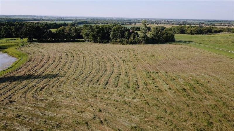 N 700 Rd, Eudora, KS 66025