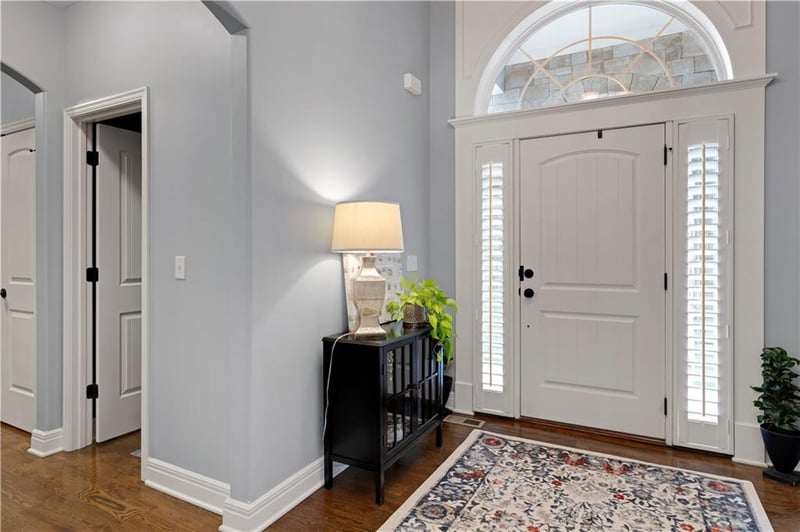 15704 Bond St, Overland Park, KS 66221