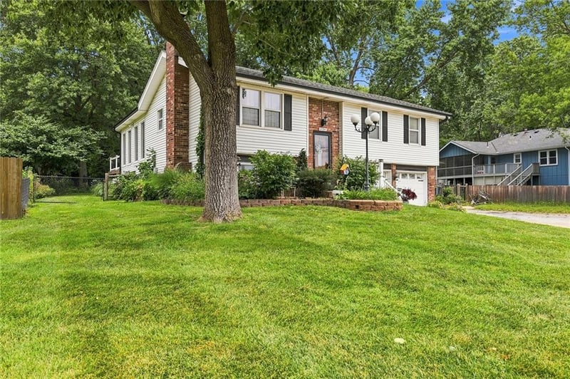 14104 W 63rd St, Shawnee, KS 66216