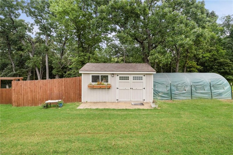 32435 W 91st St, De Soto, KS 66018