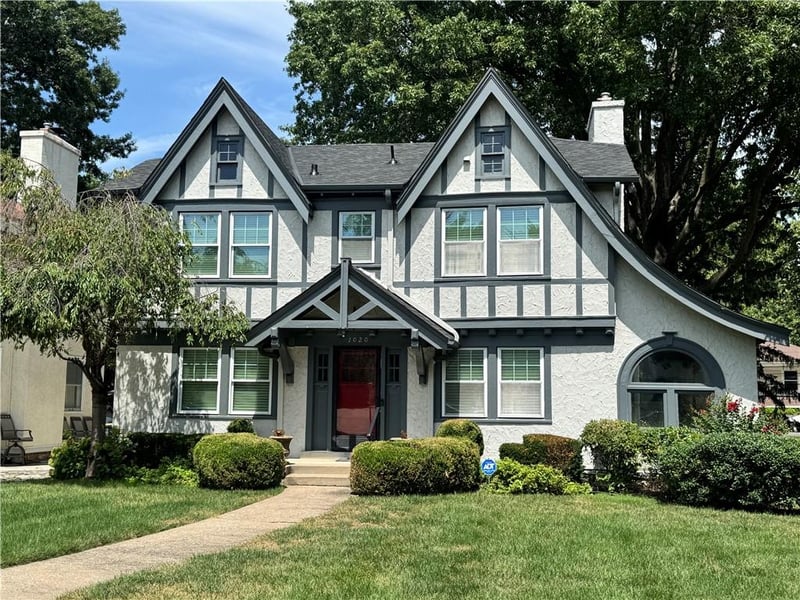 1020 W 71st Ter, Kansas City, MO 64114